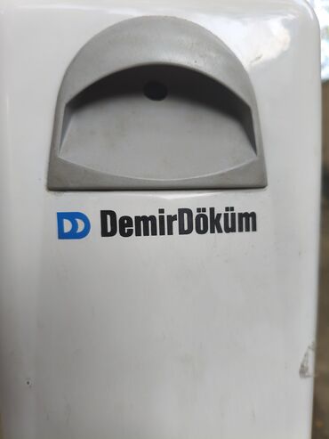su radiatoru ev ucun: Pilətə yağ ilə işləyir demir döküm