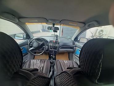 kia avto: Kia Picanto: 2004 г., 1.1 л, Механика, Бензин, Хэтчбэк — 9