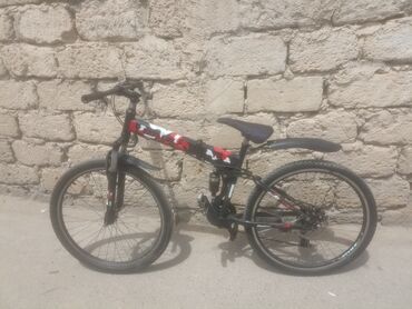 трехколесный велосипед для взрослых в баку: İşlənmiş Şəhər velosipedi Adidas, 26", sürətlərin sayı: 7, Ünvandan götürmə