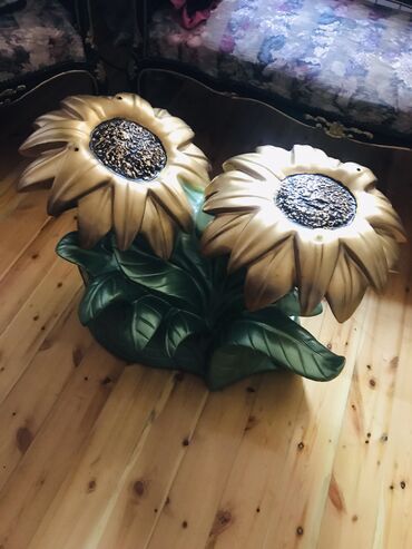 Masalar: Jurnal masası, İşlənmiş, Açılmayan, Şüşə, Oval masa — 9