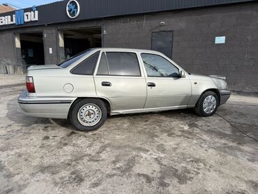 Daewoo: Daewoo Nexia: 2005 г., 1.6 л, Механика, Бензин, Седан