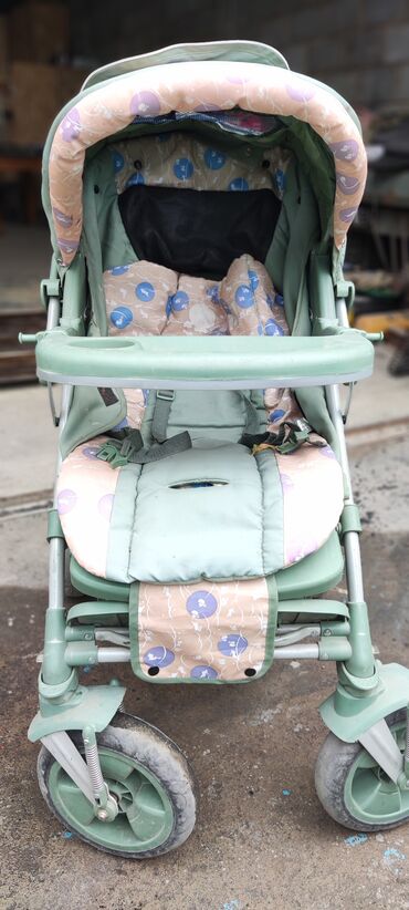 Детский мир: Продам детскую коляску. Отличного качества, в хорошем состоянии. На