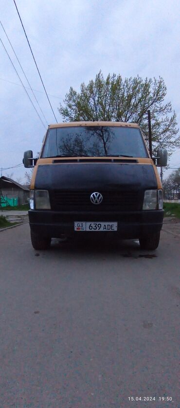 грузовой volkswagen: Легкий грузовик, Б/у