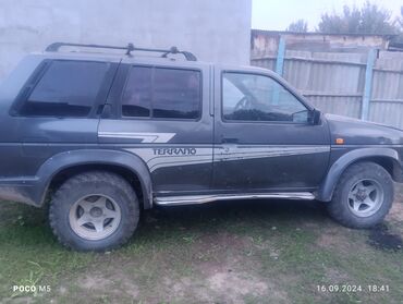 токтогул машина: Nissan Terrano: 1991 г., 2.7 л, Механика, Дизель, Универсал