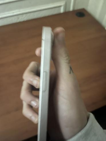 aple 13: IPhone 13 — 1