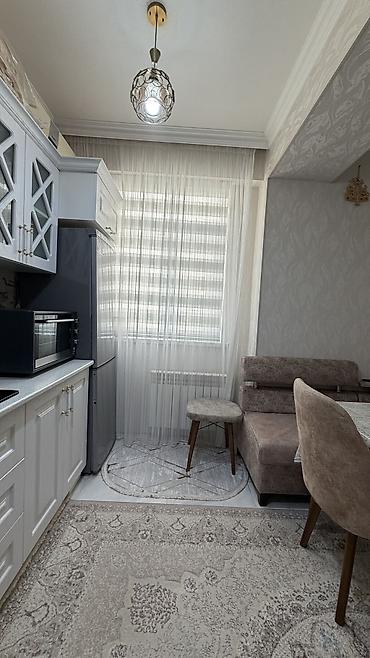 ağ seher: 3 otaqlı, Yeni tikili, 83 kv. m — 10