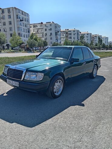 Mercedes-Benz: Mercedes-Benz 200-Series: 2 l | 1991 il Sedan