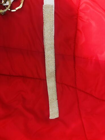 Bijuteriya dəstləri: Bijüteriya dəsti – hamısı birlikdə Məhsul təsviri: - Müxtəlif formalı — 8