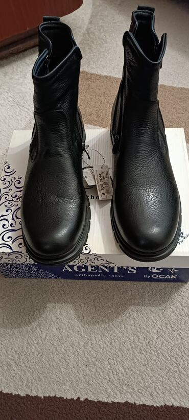 черные мужские ботинки: Новые сапоги с натуральным мехом, производство Турция, покупали в