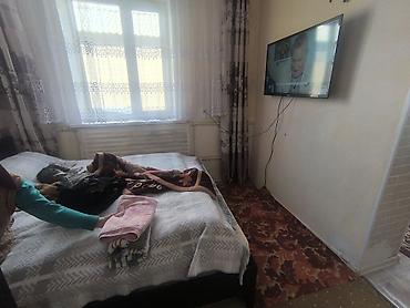 Продажа коттеджей и домов: Балыкчы шаарында чоң үй сатылат! Балыкчы ш., Толстой мектебинин — 10