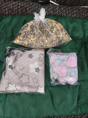 Зоотовары: Продаются клетки 47.28.46. гамаки 250 сом, домики 250 сом поильники — 8