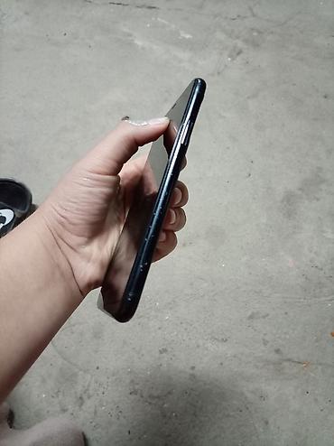 заказать списанный айфон: IPhone XR, 6.1" Liquid Retina (IPS), Face ID. Цвет — чёрный — 4