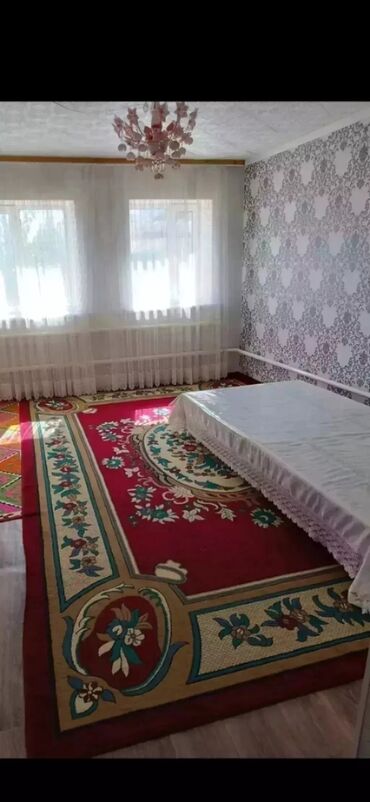 аренда дома в горах: 40 м², 3 комнаты, Парковка, Забор, огорожен