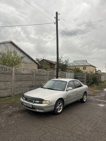 машина прадайу: Mazda Cronos: 1993 г., 2 л, Механика, Бензин, Седан
