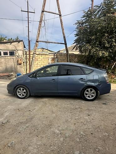 yanacaq nasos: Toyota Prius II – Hybrid Synergy Drive Xüsusiyyətlər: - Tam hibrid — 8