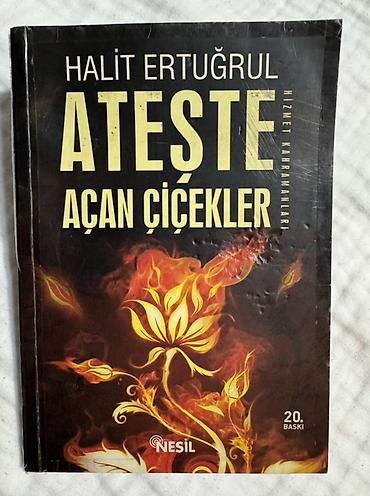 хлопка: Подборка книг на турецком языке: 1) Franz Kafka — “Şato” 2) Orhan — 3