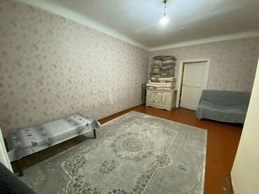 продается 3 комнатная квартира политех: 2 комнаты, 42 м², Хрущевка, 1 этаж, Старый ремонт