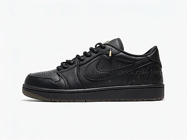 jordan 1: Məhsul: Nike Air Jordan 1 Low – “Triple Black” xüsusi detallı versiya — 4