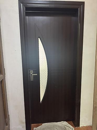 qapi mdf: Müasir dizaynlı daxili qapı - Material: tünd ağac teksturalı — 1