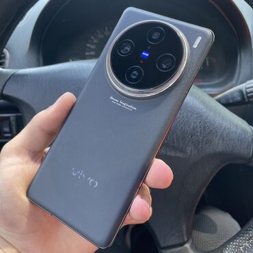 телефоны 5000: Vivo X100 Ultra, Колдонулган, 512 ГБ, түсү - Кара, Бөлүп төлөө менен, 2 SIM