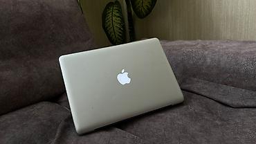 computer qiymetleri: İşlənmiş Apple MacBook, 13.3 ", Intel Core i5, 256 GB, Ünvandan götürmə — 2