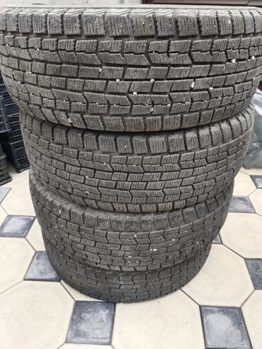 Шины: Шины 215 / 65 / R 16, Зима, Б/у, Комплект, Легковые, GoodYear