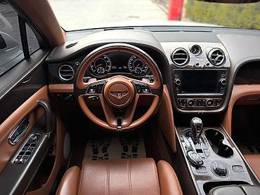 ламбаргини урус: Bentley Bentayga: 2019 г., 4 л, Автомат, Бензин, Внедорожник — 10