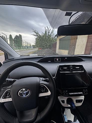 первого поколения: Toyota Prius: 2017 г., 1.8 л, Вариатор, Гибрид, Лифтбек — 5