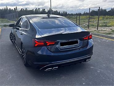 kvad: Chevrolet Malibu – sport paketli sedan - Korpus: qara rəng, aqressiv — 4