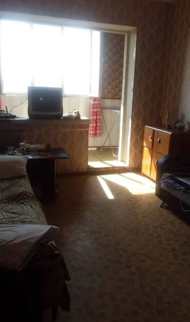 квартира на арча бешик: 1 бөлмө, 34 кв. м, 105-серия, 8 кабат, Эски ремонт