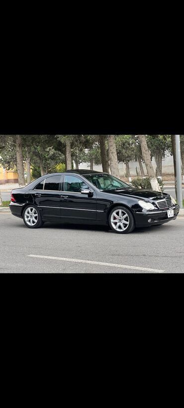 Mercedes-Benz C-Class: 2 l | 2002 il Sedan