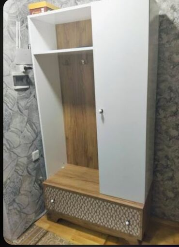 Digər mebel: Afa✅dehliz mebeli satilir 140 manata Eni 1 metr hundir 2 metr.300
