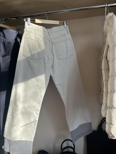 Women's Sneakers and athletic shoes: Zara cins şalvar 
Etek hissesi tül 
Tezedir — 7