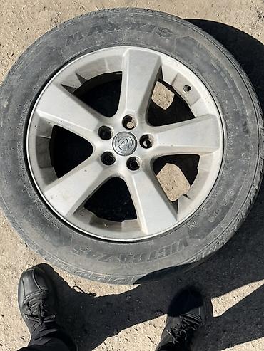 Шиналар жана дисктер: Дөңгөлөктөр монтажда 235 / 60 / R 18, Жай, Колдонулган, Комплект, Куйма, тешиктери - 5 — 3