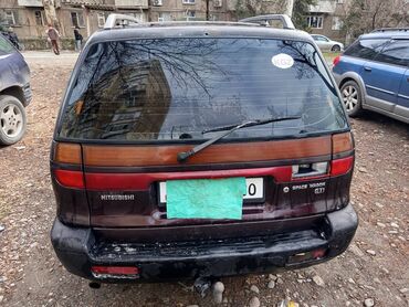Mitsubishi: Mitsubishi Space Wagon: 1993 г., 2 л, Механика, Бензин, Универсал — 3