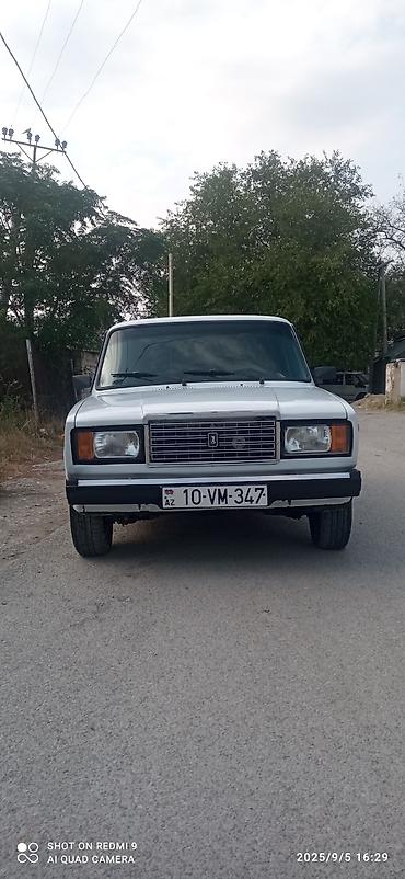mercedes benz 208 d: VAZ (LADA) 2107: 1.6 l | Sedan — 1