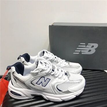 Кроссовки и спортивная обувь: Кроссовки, 35.5, New Balance, Новый, цвет - Белый, Платная доставка