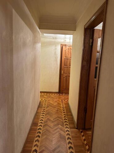 Köhnə tikili: Bakı, 3 otaqlı, Köhnə tikili, m. Xalqlar Dostluğu, 74 kv. m — 10