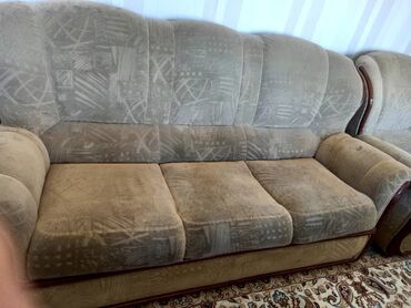 кожаные диваны: Прямой диван, Б/у