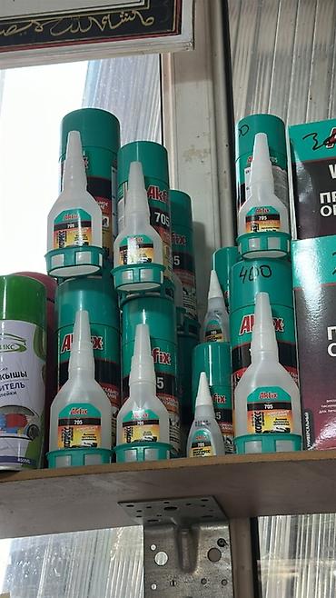 клеевой стержень: Akfix, Для дерева, В аэрозольном баллоне — 1