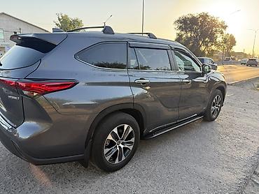 решетка харриер: Toyota Highlander: 2023 г., 2.5 л, Автомат, Гибрид, Кроссовер — 3