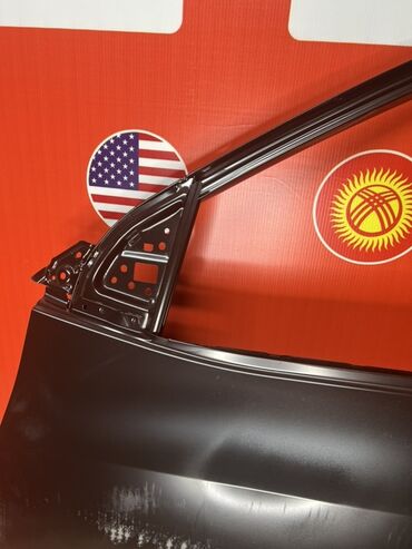 Двери и комплектующие: Новая передняя левая дверь автомобиля, выполненная из металла и — 8