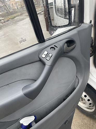 Mercedes-Benz: Mercedes-Benz Спринтер: 2005 г., 2.2 л, Механика, Дизель, Бус — 7