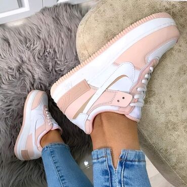 Women's Sneakers and athletic shoes: 38 — 5