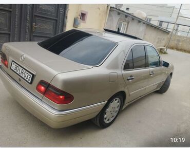 mercedes pikab: Mercedes-Benz 240: 2.4 l | 1998 il Sedan