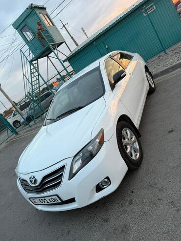 срочно продам машину дёшево: Toyota Camry: 2011 г., 2.4 л, Автомат, Бензин, Седан