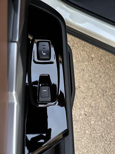xpeng p7: Ssangyong Torres: 2022 г., 1.5 л, Автомат, Бензин, Внедорожник — 7