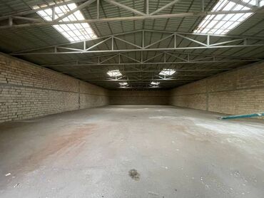 Anbar və emalatxanalar: Anbar Icareye verilir 800kv.m. Kv.m. 5 AZN dir. Qiymeti razolaçmaq — 11