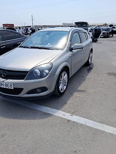 Opel: Opel Astra H – 5 qapılı hetçbek Xüsusiyyətlər: - Kuzov: 5 qapılı — 1