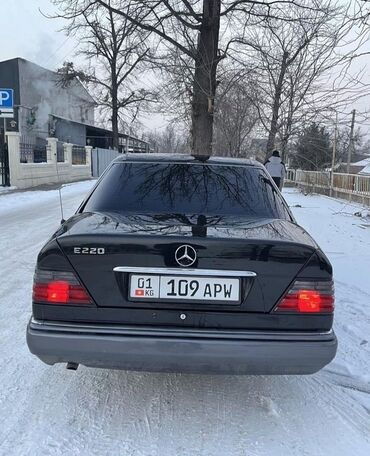мерседес бенз купе: Mercedes-Benz 220: 1994 г., 2.2 л, Автомат, Бензин, Седан